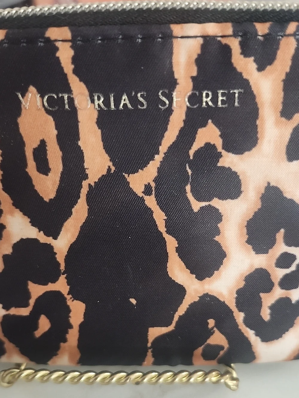 Victoria's Secret Leopard Print Key Pouch - Brown/Black - Picture 2 of 8